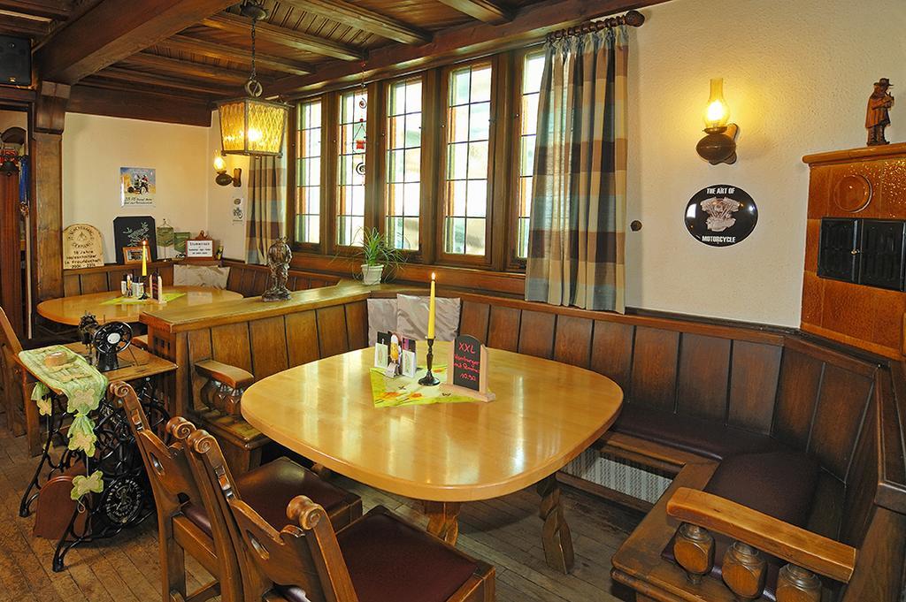 Hotel Beim Holzschnitzer Dreis-Brück Zewnętrze zdjęcie